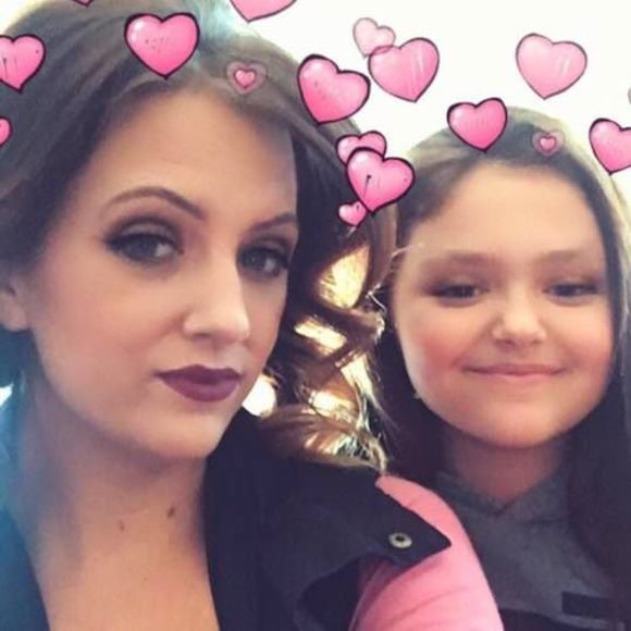 Meet your Posher, Monica - Picture 1 of 1